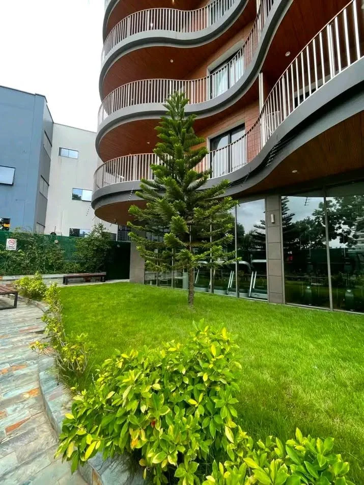 LUXURIOUS 2-BEDROOM SERVICED APARTMEND TO LET@ AIRPORT RESIDENTIAL AREA photo 1