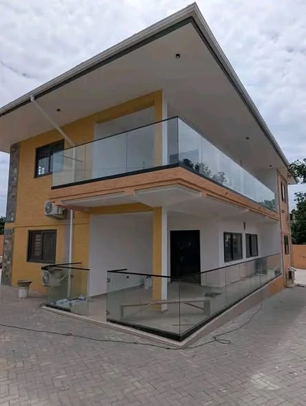 3-BEDROM DETACHED HOUSE TO LET@ ASYLUM DOWN photo 1
