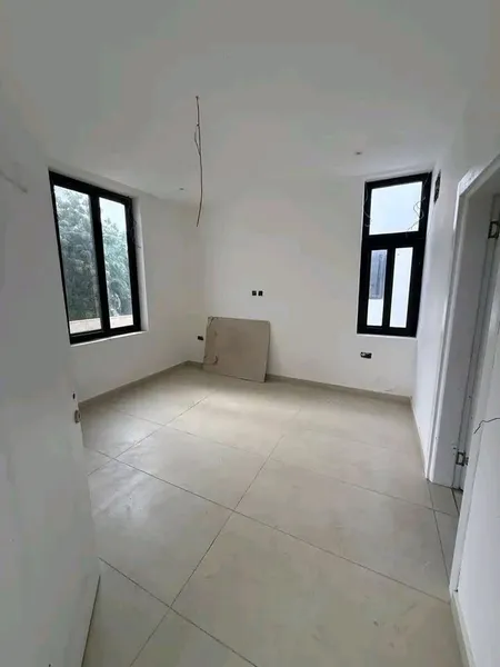 MODERN4-BEDROOM TOWNHOUSE FOR SALE@ LABONE photo 10