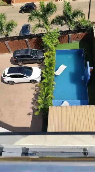 LUXURIOUS 2-BEDROOM SERVICED APARTMENT TO LET@ EAST LEGON photo 4