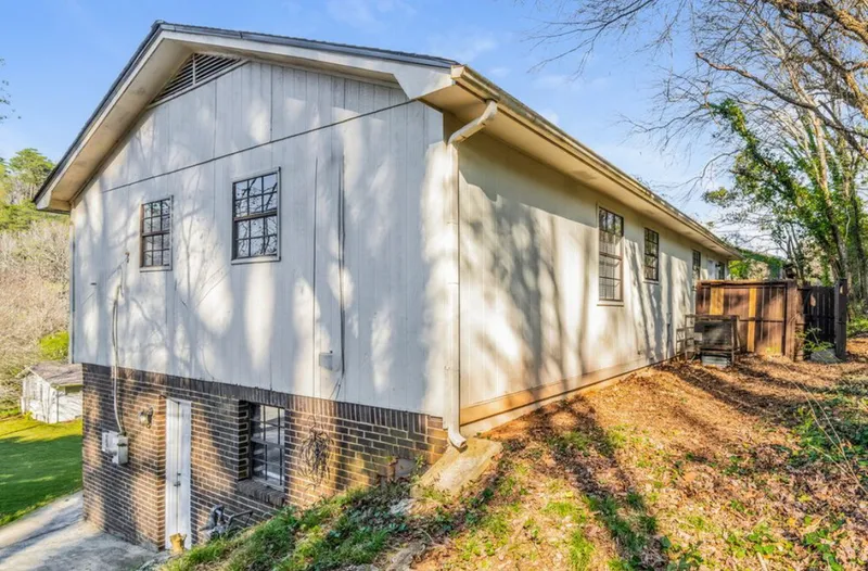 A SPACIOUS 3 BEDROOMS FAMILY HOME AVAILABLE FOR RENT photo 9