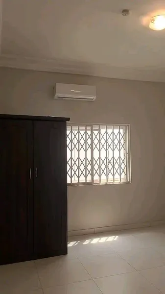 EXECUTIVE 4-BEDROOM TOWNHOUSE FOR SALE@ CANTONMENT photo 8