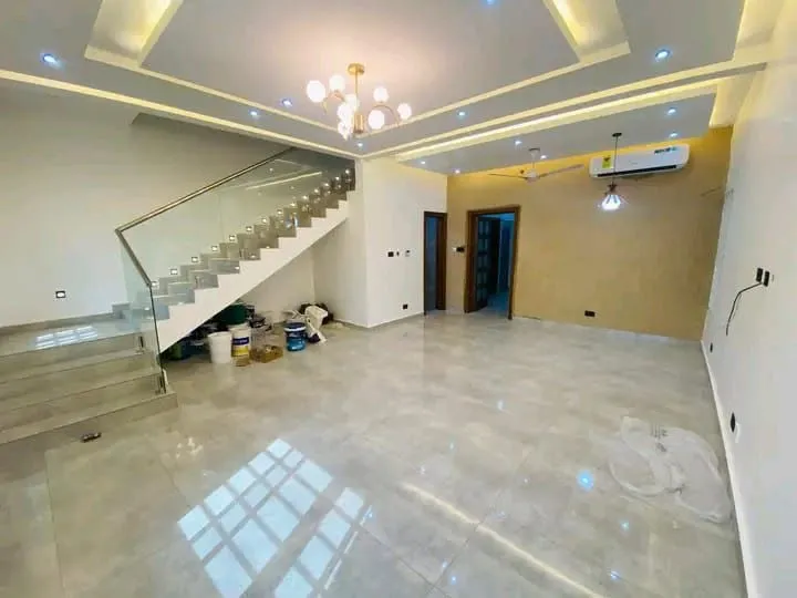 EXECUTIVE3-BEDROOM TOWNHOUSE TO LET@ DZORWULU photo 9
