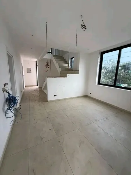 MODERN4-BEDROOM TOWNHOUSE FOR SALE@ LABONE photo 8