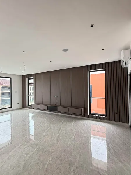 modern 4bedroom townhouse for sale@ adjringanor photo 9
