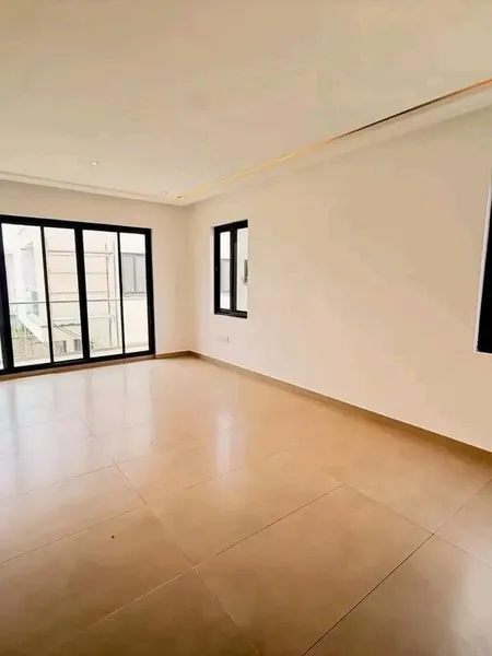 MODERN 4-BEDROOM SEMI FURNISHED TOWNHOME TO LET@ EAST LEGON photo 11