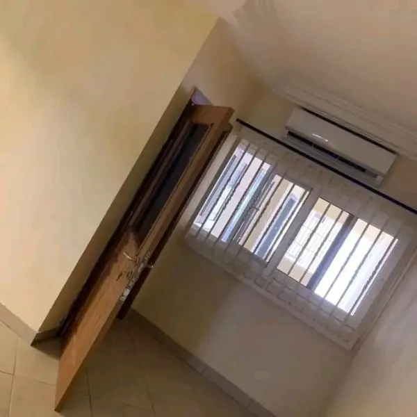 EXECUTIVE 3-BEDROOM APARTMENT TO LET@ ADJRINGANOR photo 10