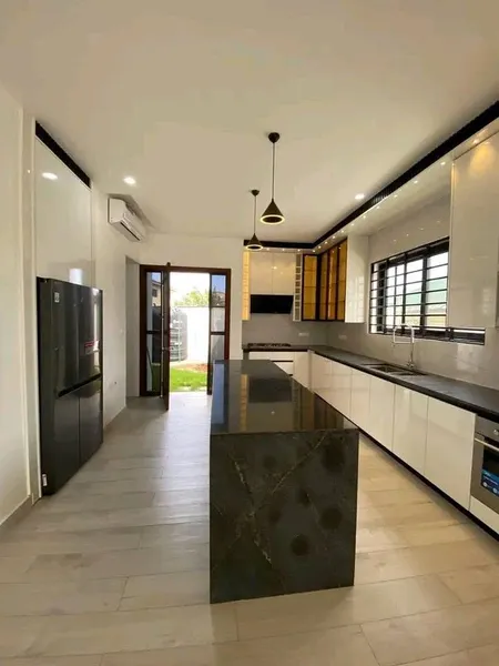 MODERN 2BDROOM RESIDENTIAL HOUSE FOR SALE@SPINTEX photo 9