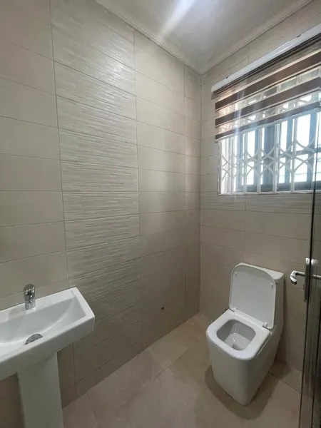 MODERN 3-BEDROOM DETACHED HOME +2BQ TO LET@ BATSONAA photo 11