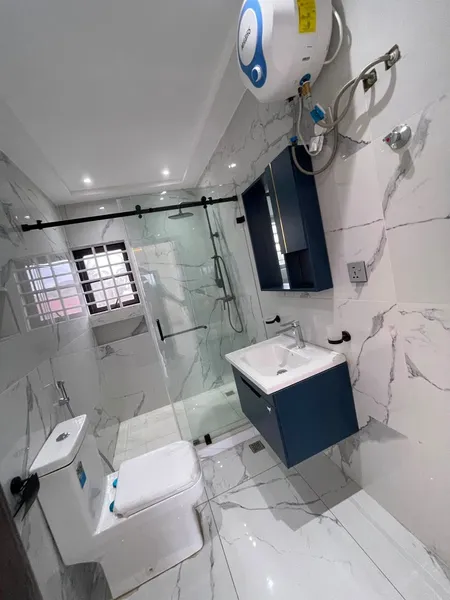 EXECUTIVE 3-BEDROOM DUPLEX HOME TO LET@ POKUASE photo 9