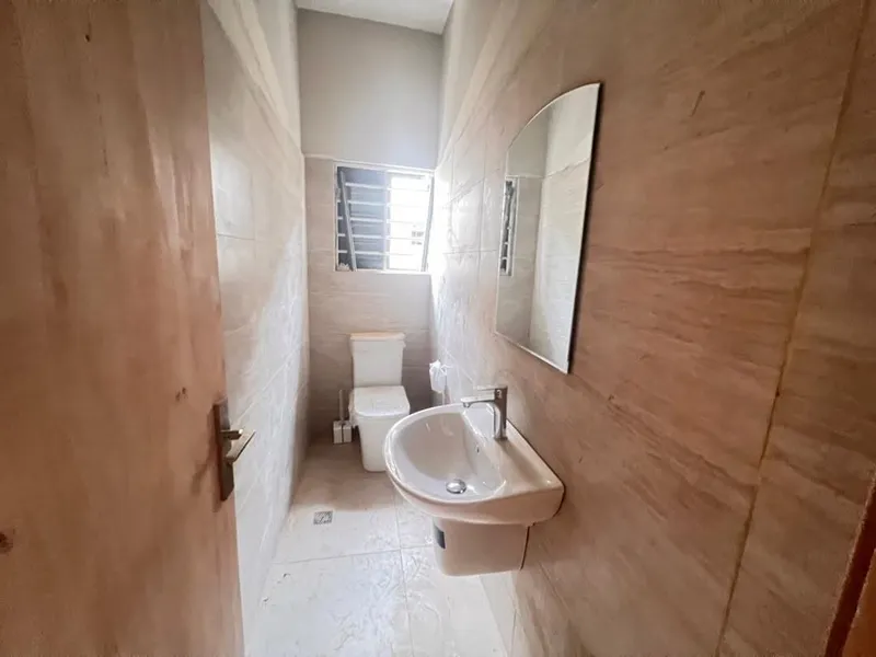 NEWLY 2 BEDROOM HOUSE FOR SALE@ OYARIFA photo 4