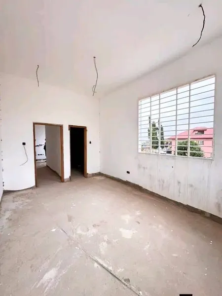 MODERN 4-BEDROOM TERRACE HOUSES photo 4