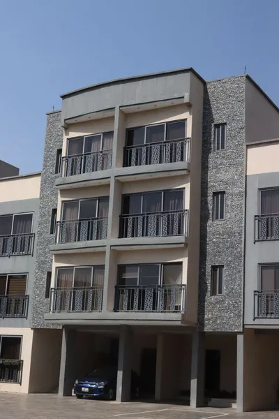 luxury 1-bedroom serviced apartment to let@ North labone