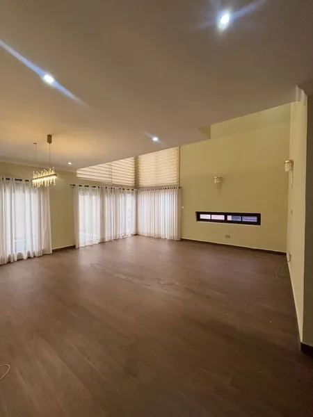 ULTRA MODERN 5-BEDROOM TOWNHOME+BQ FOR SALE@ CANTONMENT photo 5