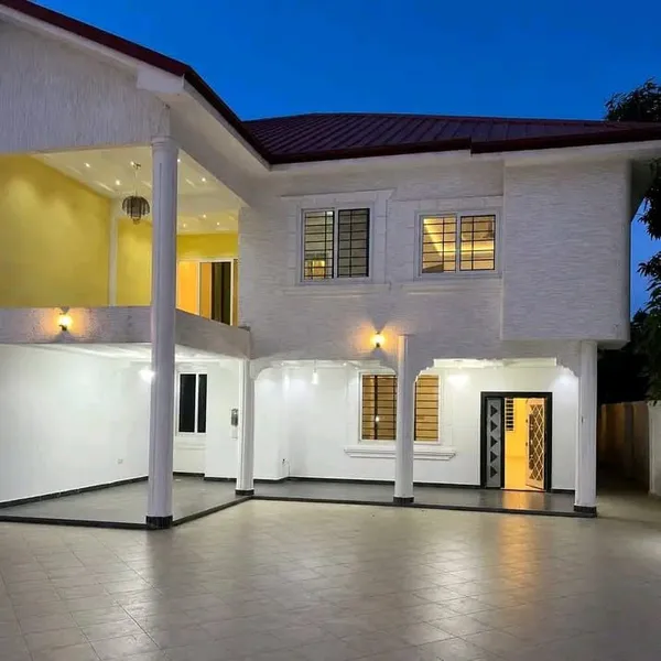 NEWLY BUILT 4 BEDROOM RESIDENTIAL HOME FOR SALE@ SPINTEX photo 3
