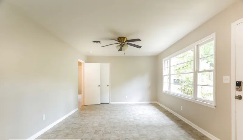 A BEAUTIFUL 3 BEDROOMS FAMILY HOME AVAILABLE FOR RENT photo 4