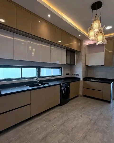 LUXURU 4-BEDROOM DETACHED HOME TFOR SALE@ SPINTEX photo 5