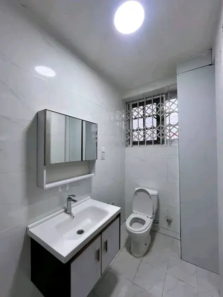 EXECUTIVE 3 BEDROOM APARTMENT TO LET@ ADJRINGANOR photo 11