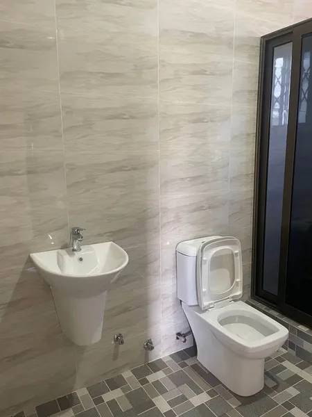 EXECUTIVE 3-BEDROOM TOWNHOUSE+BQ TO LET@ ADJRINGANOR photo 8