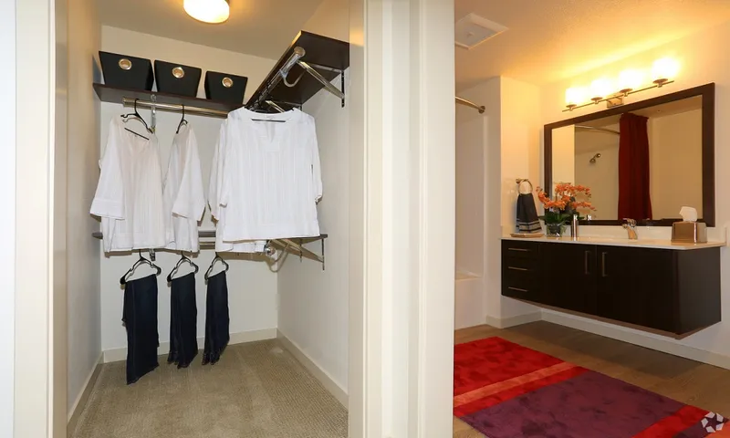 VERY SPACIOUS 1 BED/ 1 BATH APARTMENT IN MANHATTAN NEW YORK photo 9