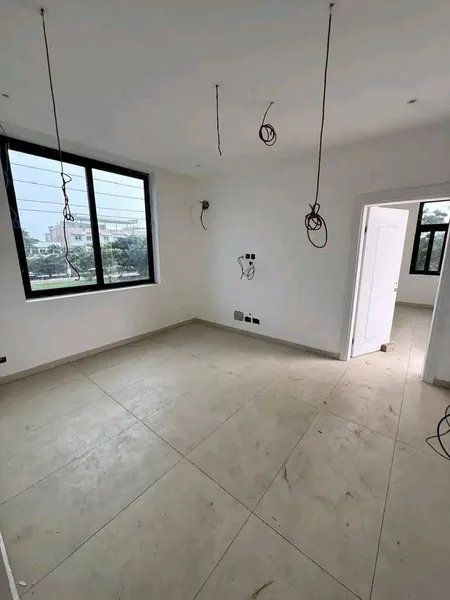MODERN4-BEDROOM TOWNHOUSE FOR SALE@ LABONE photo 7