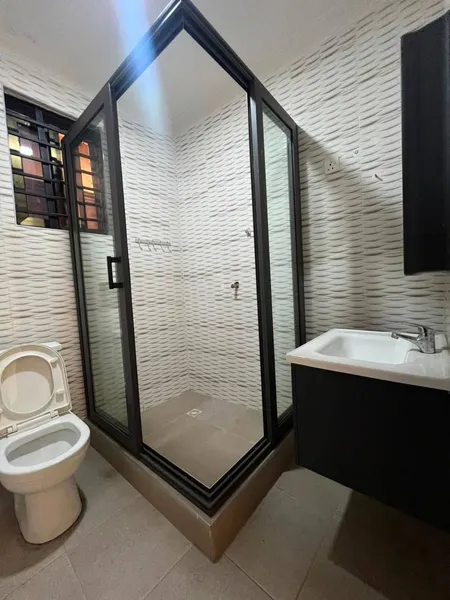 EXECUTIVE2-BEDROOM APARTMENT TO LET@ DZORWULU photo 2