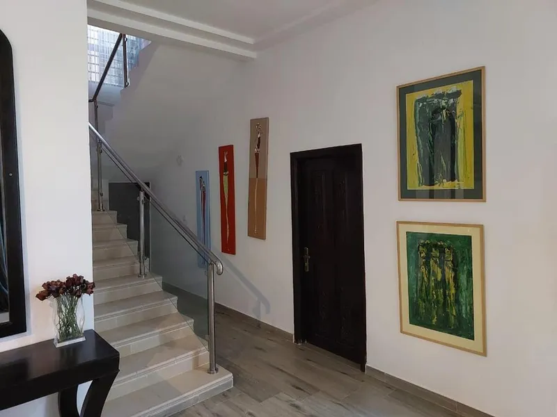 MODERN3-BEDROOM DUPLEX HOME +BQ FOR SALE@ SPINTEX photo 5