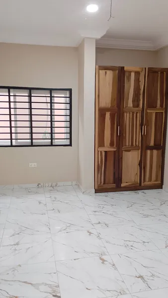 SPACIOUS2-BEDROOM APARTMENT TO LET@ ADJRINGANOR photo 7