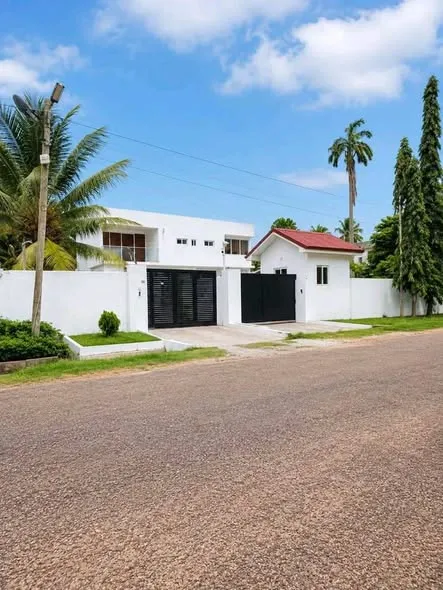 PREMIER 6-BEDROOM COMMERCIAL HOME TO LET@ CANTONMENT