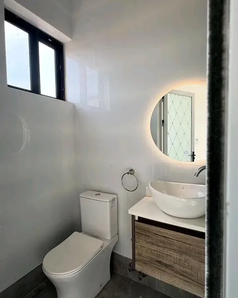 LUXURU 4-BEDROOM DETACHED HOME TFOR SALE@ SPINTEX photo 9