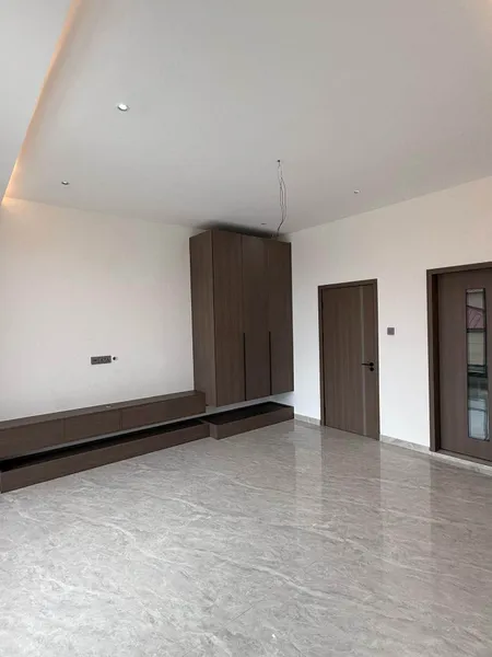modern 4bedroom townhouse for sale@ adjringanor photo 16