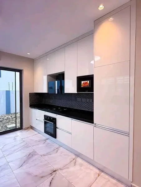 ULTRA MODERN 4-BEDROM TOWNHOME FOR SALE@ EAST LEGON;$270K photo 9