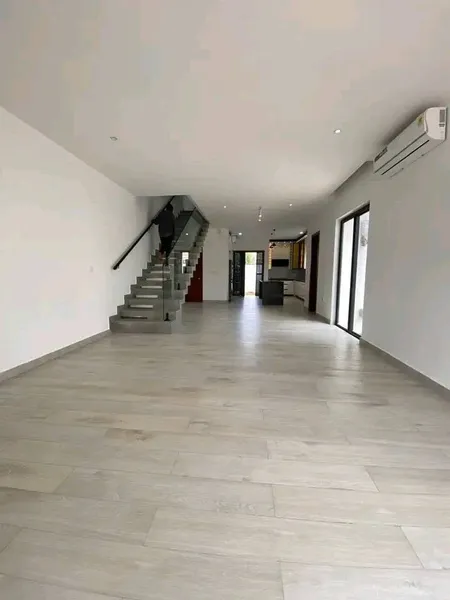 MODERN 2BDROOM RESIDENTIAL HOUSE FOR SALE@SPINTEX photo 2