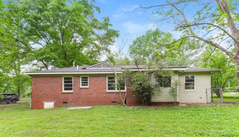 A BEAUTIFUL 3 BEDROOMS FAMILY HOME AVAILABLE FOR RENT photo 8