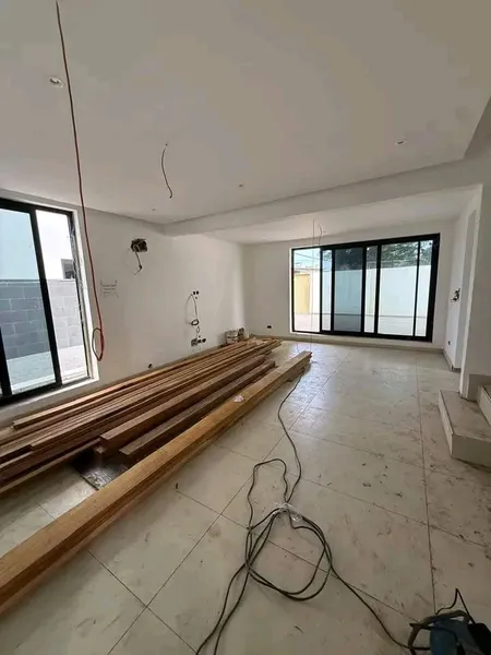 MODERN4-BEDROOM TOWNHOUSE FOR SALE@ LABONE photo 4