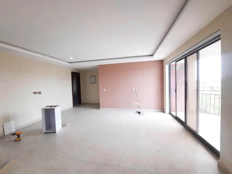 EXECUTIVE 4-BEDROOM TOWNHOUSE TO LET@ ROMAN RUDGE photo 8