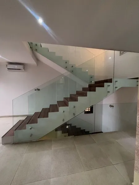 ULTRA MODERN 5-BEDROOM TOWNHOME+BQ FOR SALE@ CANTONMENT photo 8