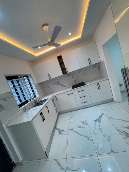 EXECUTIVE 3-BEDROOM DUPLEX HOME TO LET@ POKUASE photo 5