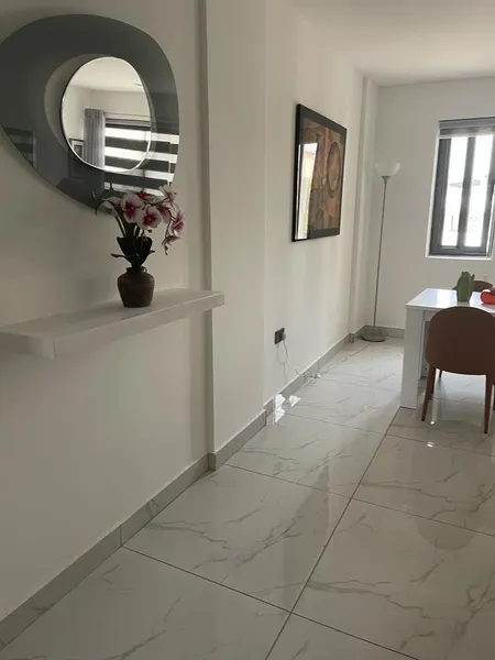 luxury 1-bedroom serviced apartment to let@ North labone photo 11