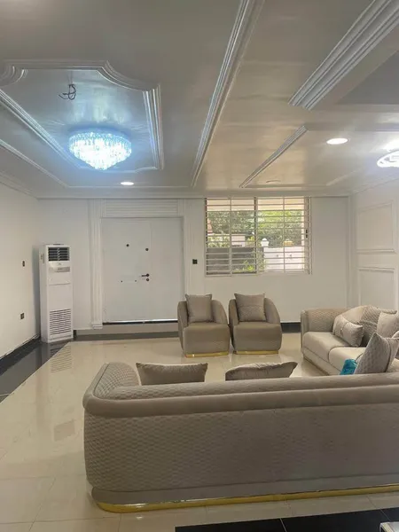 EXECUTIVE 3-BEDROOM TOWNHOUSE+BQ TO LET@ ADJRINGANOR photo 2
