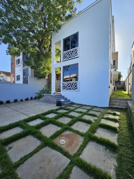MODERN 4-BEDROOM TOWNHOUSE FOR SALE@ EAST AIRPORT