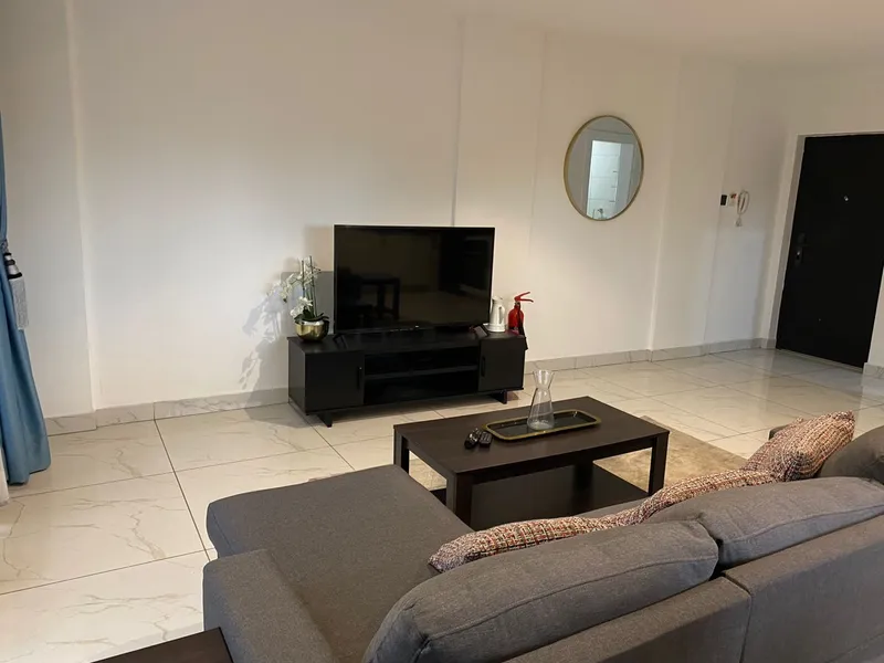 luxury 1-bedroom serviced apartment to let@ North labone photo 4