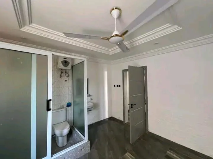 MODERN 3-BEDROOM HOME FOR SALE@ EAST LEGON HILL photo 7