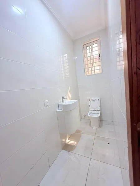 MODERN 3 BEDROOM HOUSE FOR RENT@ EAST AIRPORT photo 8