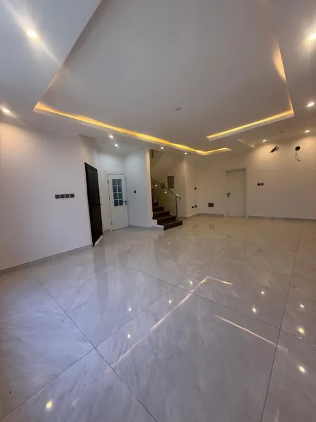 MODERN 3-BEDROOM DETACHED HOME FOR SALE@ EAST AIRPORT photo 3