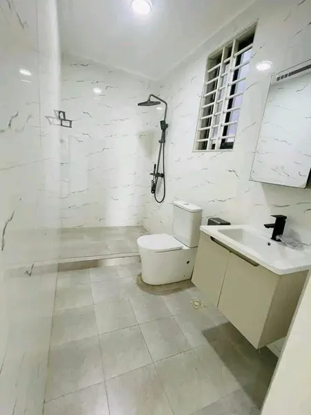 MODERN 3-BEDROOM HOME FOR SALE@ EAST LEGON HILL photo 6
