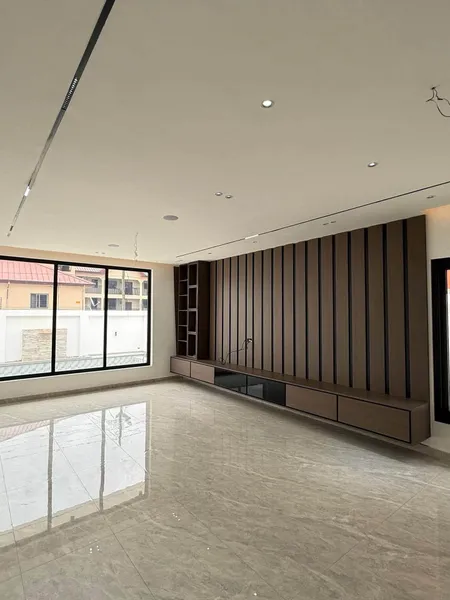 modern 4bedroom townhouse for sale@ adjringanor photo 3