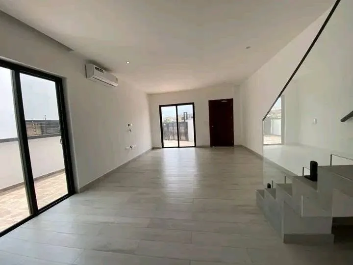 MODERN 2BDROOM RESIDENTIAL HOUSE FOR SALE@SPINTEX photo 3